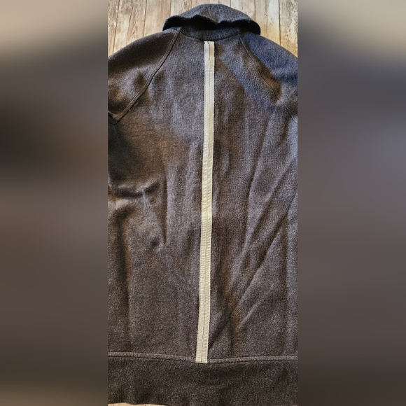Lululemon SZ 8 Grey Yin To My Yang Cardigan Sweater Coat Jacket Athletic - Picture 4 of 8